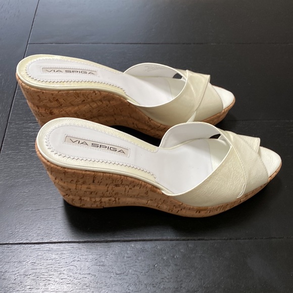 Via Spiga Sandals. Ivory. Size 9 - Picture 2 of 9